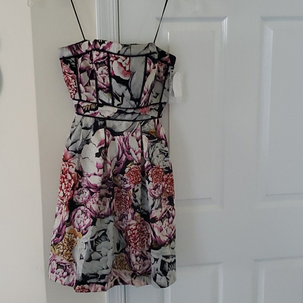 Jessica Simpson strapless dress